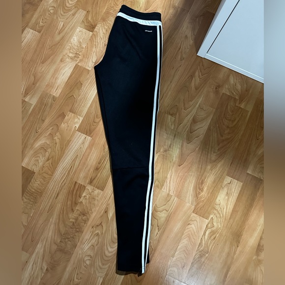 Adidas pants - Picture 2 of 8